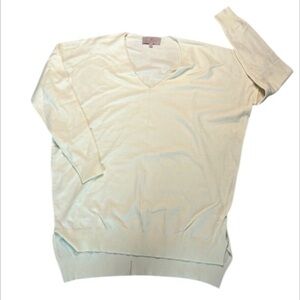 Laurie Felt size medium cream sweater